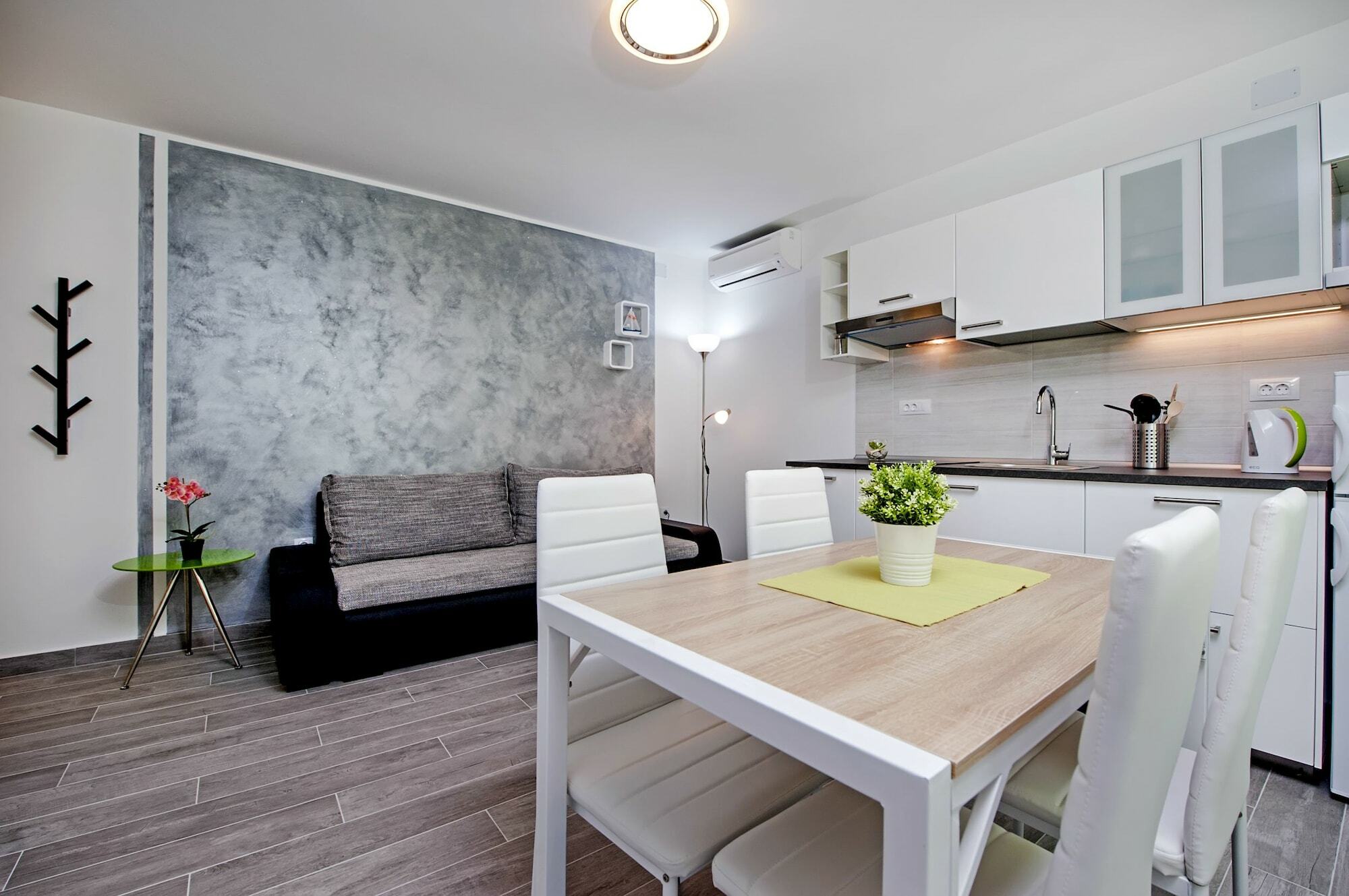 Apartment And Studio Tereza Rovinj Eksteriør billede